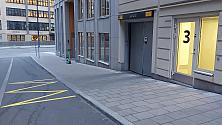 HT1: Markering utanför garaget