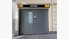 Garageskylt dagsljus (fotomontage)
